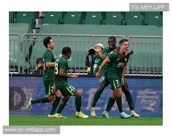 国安前锋法比奥在对阵大连英博比赛中戴帽当选中超第26轮最佳球员 国安前锋法比奥在对阵大连英博比赛中戴帽当选中超第26轮最佳球员