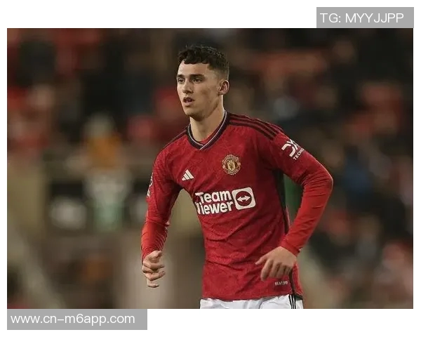 曼联青训旧将切斯特重返俱乐部积累教练经验助力未来发展