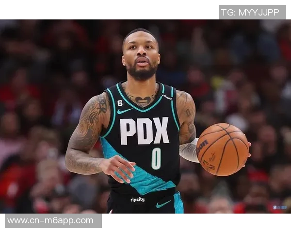 利拉德积极招募字母哥加盟开拓者再续前缘引发球迷热议