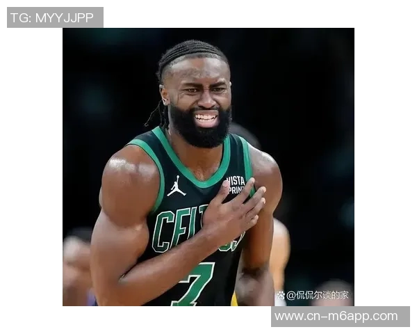 杰伦布朗称赞西蒙斯持续进步与积极心态表示对他的高度尊重